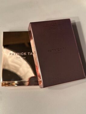 Patrick Ta Mirror Finish Compact in Rose Gold